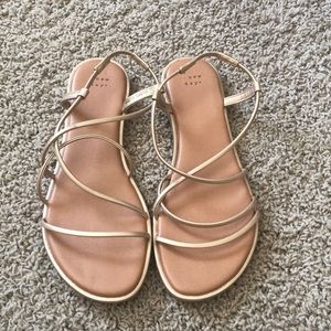 Strappy flat nude Sandals